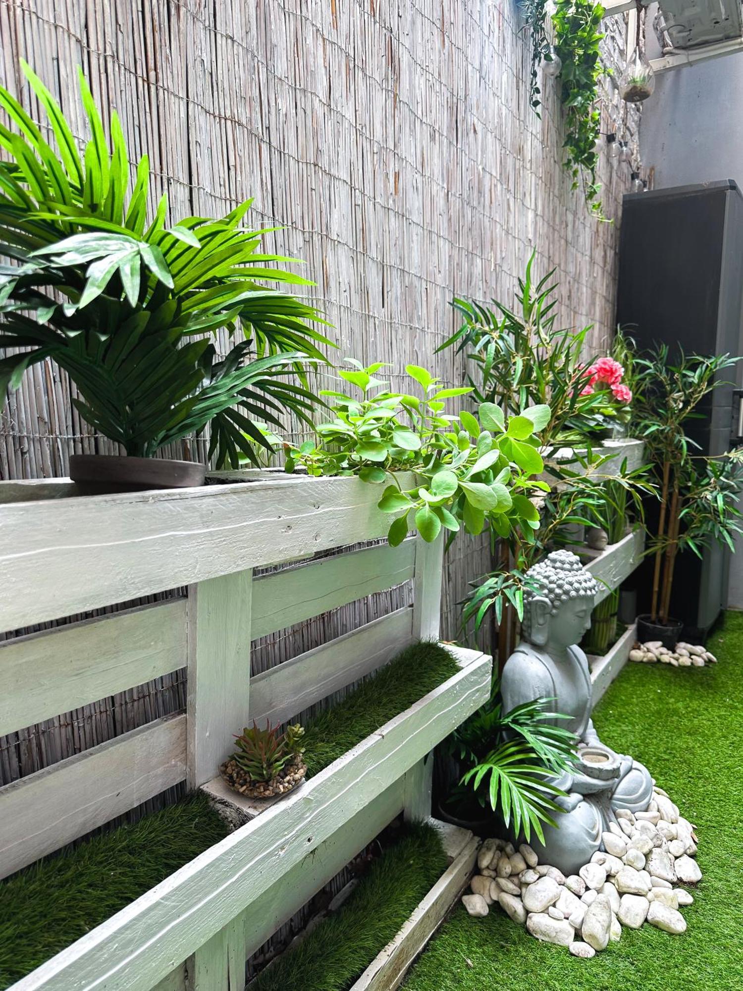 Urban Studio With Private Garden Near Andrassy Budapest Kültér fotó